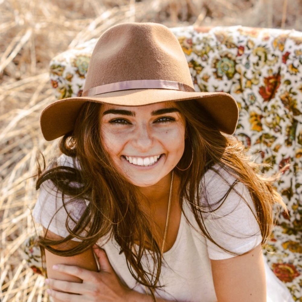 Meet your Posher, Ashley